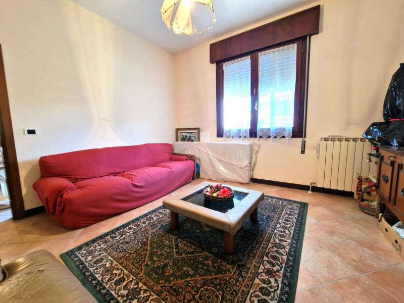 UBICAZIONE E CONTESTO
Nel cuore di Torri di Quartesolo, in una zona residenziale tranquilla e com...