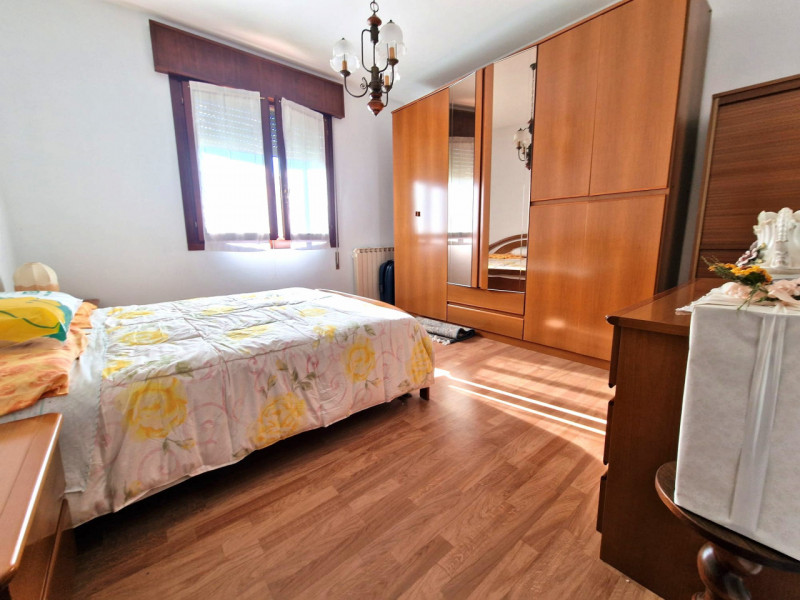 UBICAZIONE E CONTESTO
Nel cuore di Torri di Quartesolo, in una zona residenziale tranquilla e com...