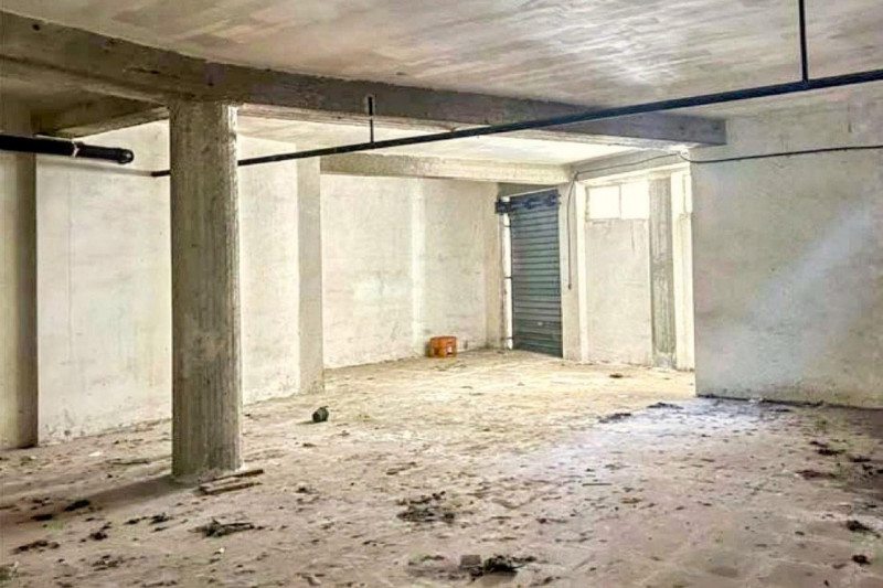 Copertino Vendita Magazzino