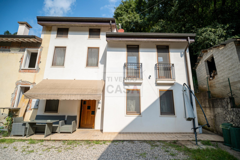 Zovencedo Vendita Casa singola terratetto