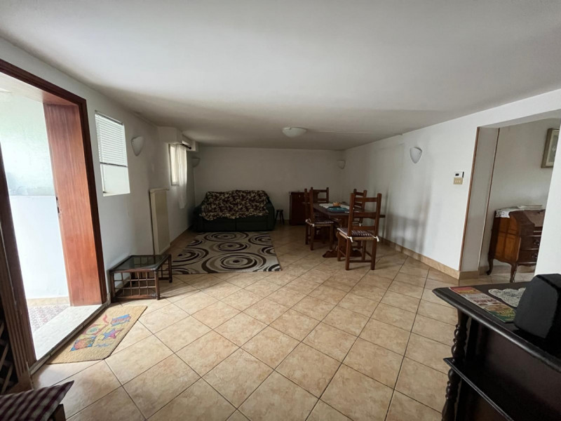 CROCEFISSO: Classe Energetica G - EPgl,nren 195,36 KWh/mq anno.
Casa singola di ampia metratura d...