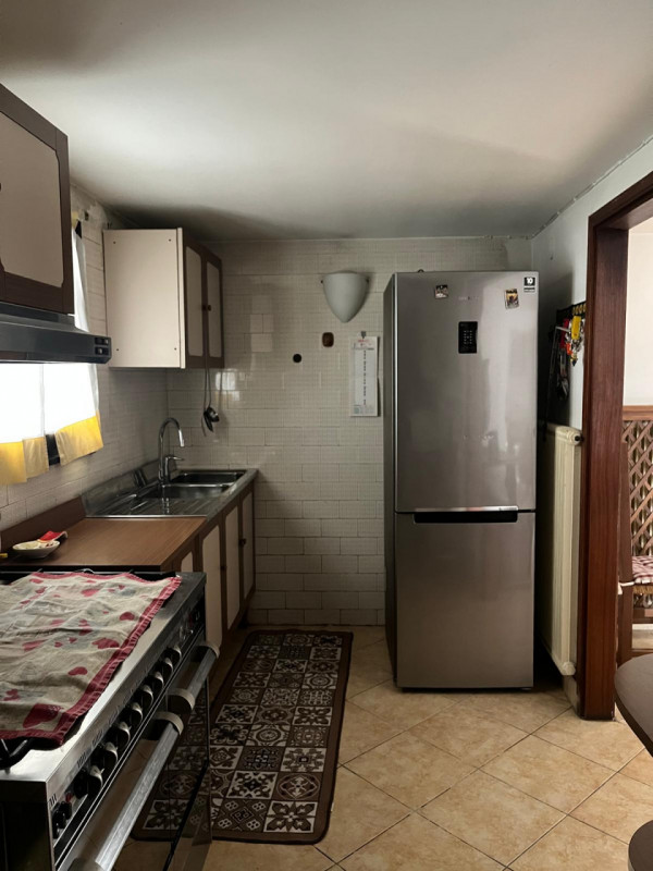 CROCEFISSO: Classe Energetica G - EPgl,nren 195,36 KWh/mq anno.
Casa singola di ampia metratura d...