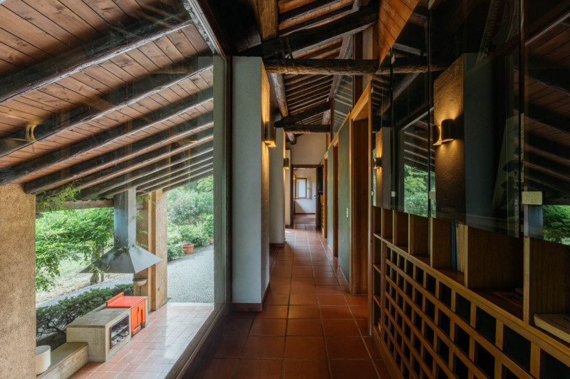 Prestigiosa tenuta sui Colli Euganei, tra Torreglia e Teolo, in incantevole posizione panoramica....