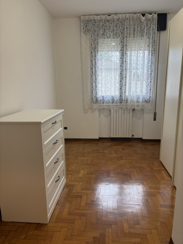 BELLISSIMO APPARTAMENTO MOLTO CURATO IN CENTRO A CONSELVE !!!
E' PROPRIO QUELLO CHE DESIDERI !!! ...