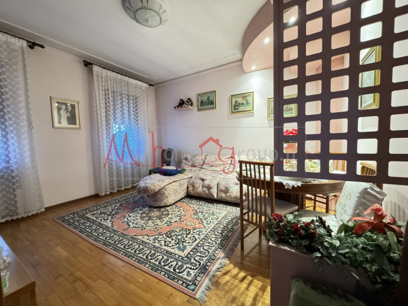 CASELLE DI SELVAZZANO - Casa singola composta da due piani fuori terra con al piano primo ingress...