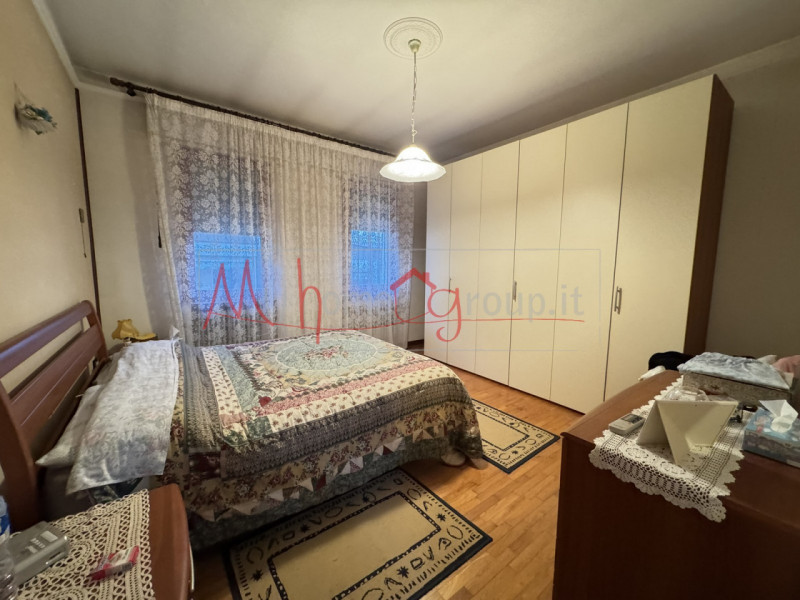 CASELLE DI SELVAZZANO - Casa singola composta da due piani fuori terra con al piano primo ingress...