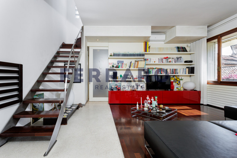 Treviso, Centro Storico. Codice AV45. Questo appartamento è ideale per chi vuole vivere il centro...