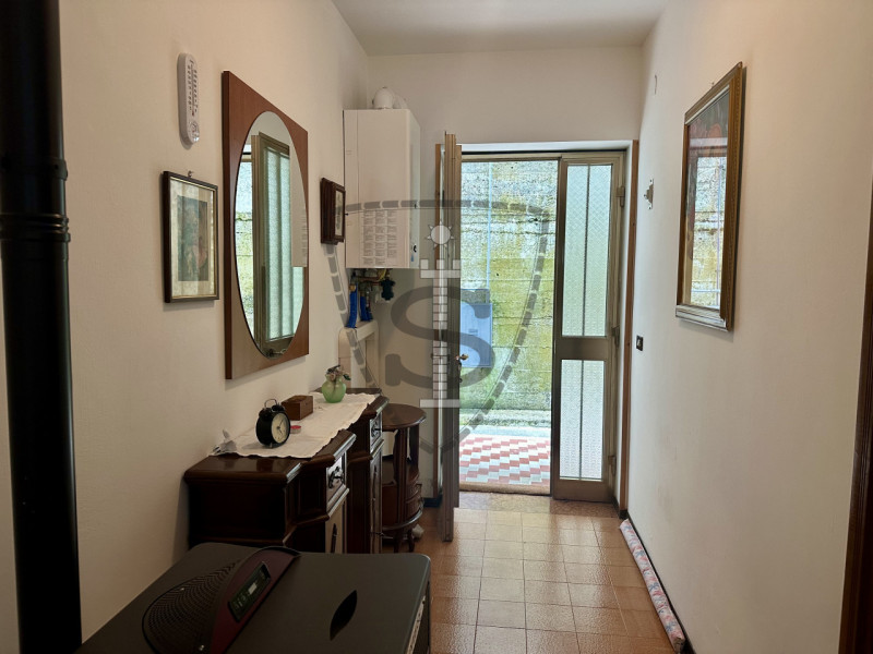 Cerchi un appartamento arredato in una zona tranquilla e ben servita? A Lusiana Conco ti proponia...