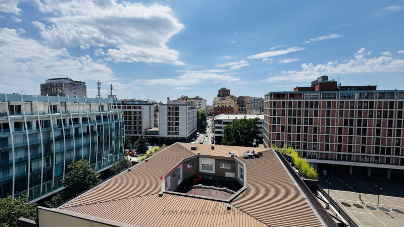 PADOVA - LARGO EUROPA: Appartamento piano alto con vista - https://images.gestionaleimmobiliare.it/foto/annunci/250731/4608381/800x800/003__img_5212_wmk_0.jpg 