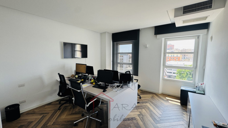 PADOVA - LARGO EUROPA: Appartamento piano alto con vista - https://images.gestionaleimmobiliare.it/foto/annunci/250731/4608381/800x800/006__img_5206_wmk_0.jpg 