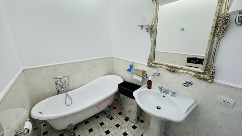 PADOVA - LARGO EUROPA: Appartamento piano alto con vista - https://images.gestionaleimmobiliare.it/foto/annunci/250731/4608381/800x800/014__img_5202_wmk_0.jpg 
