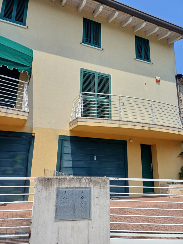 Lendinara Affitto Casa a schiera porzione centrale