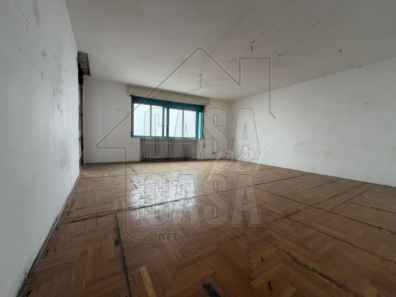 Hai mai sognato di possedere un pezzo della storica città di Padova? Questa è la tua occasione! T...