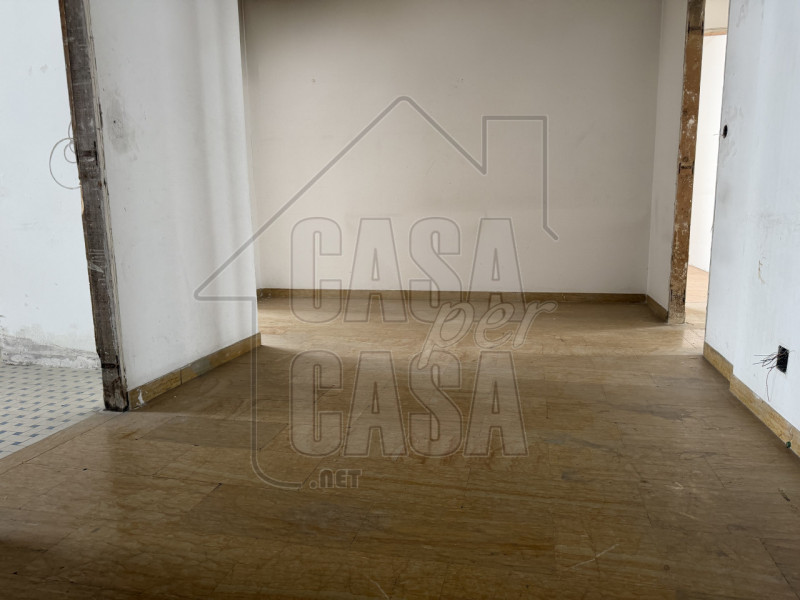 Hai mai sognato di possedere un pezzo della storica città di Padova? Questa è la tua occasione! T...