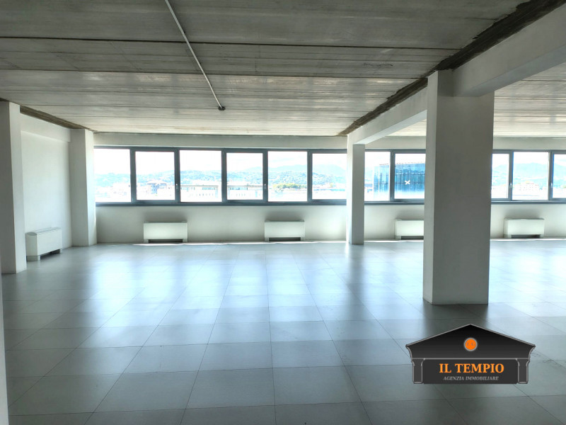 PALAZZO DIREZIONALE CON UFFICI E LABORATORI – VICENZA OVEST

L’immobile si sviluppa su 5 piani fu...