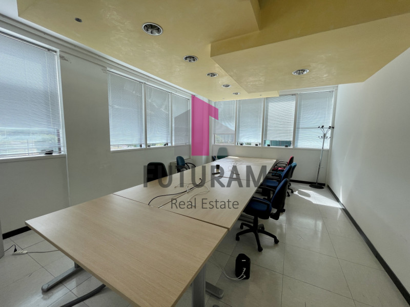 RIF:  069NM -  PADOVA EST  -  PER INFO 0444/310220

Propongo in affitto un ufficio al primo piano...