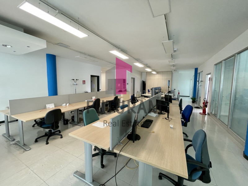 RIF:  069NM -  PADOVA EST  -  PER INFO 0444/310220

Propongo in affitto un ufficio al primo piano...