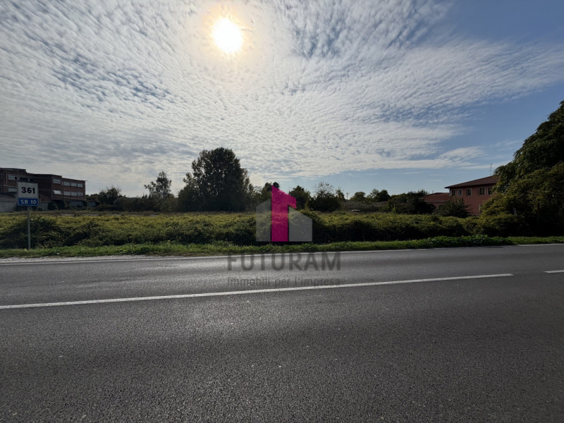 OSPEDALETTO EUGANEO - rif.647MIC - Per info 3473209826 - terreno EDIFICABILE ubicato lungo strada...