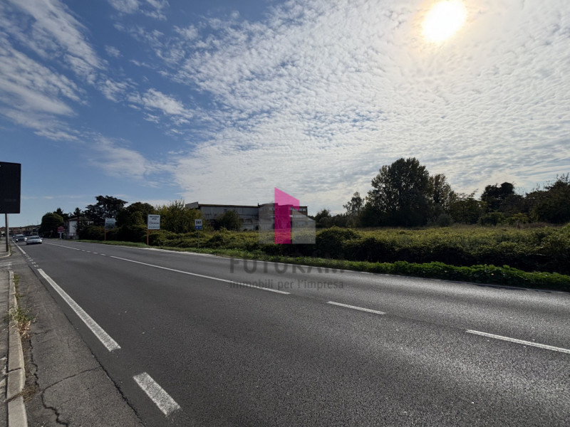 OSPEDALETTO EUGANEO - rif.647MIC - Per info 3473209826 - terreno EDIFICABILE ubicato lungo strada...