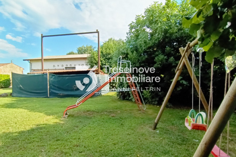 (Per INFO Feltrin ing. Gianni 3288349492) Proponiamo in vendita a Morgano una soluzione unica per...