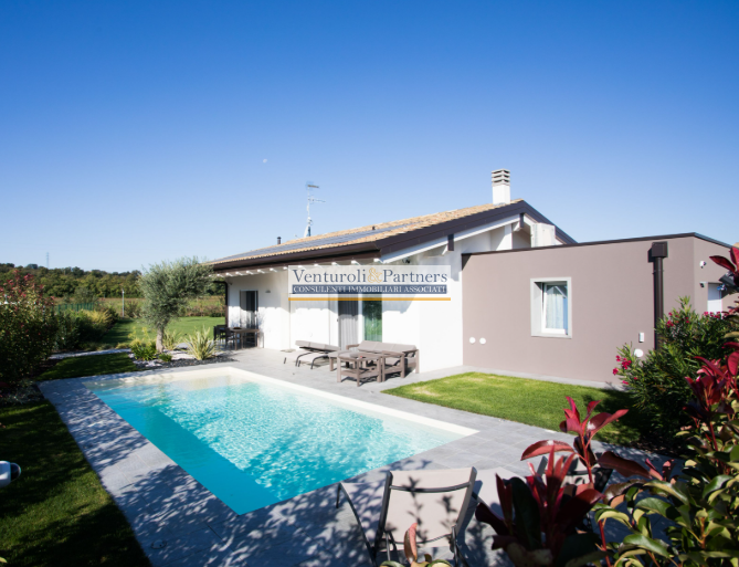 Desenzano del Garda Vendita Villa moderna