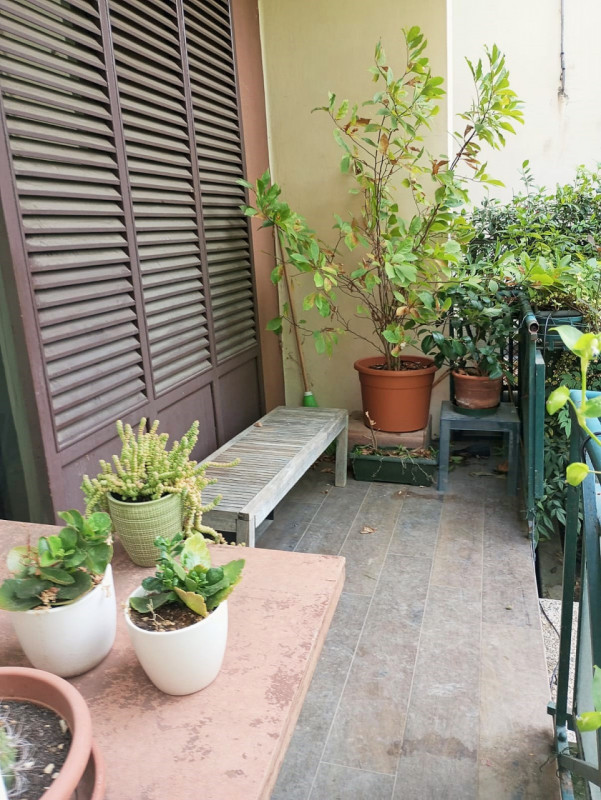 VICENZA, IN POSIZIONE ADIACENTE AL CENTRO STORICO: AFFITTASI BICAMERE BISERVIZI + STUDIO CON GIAR...