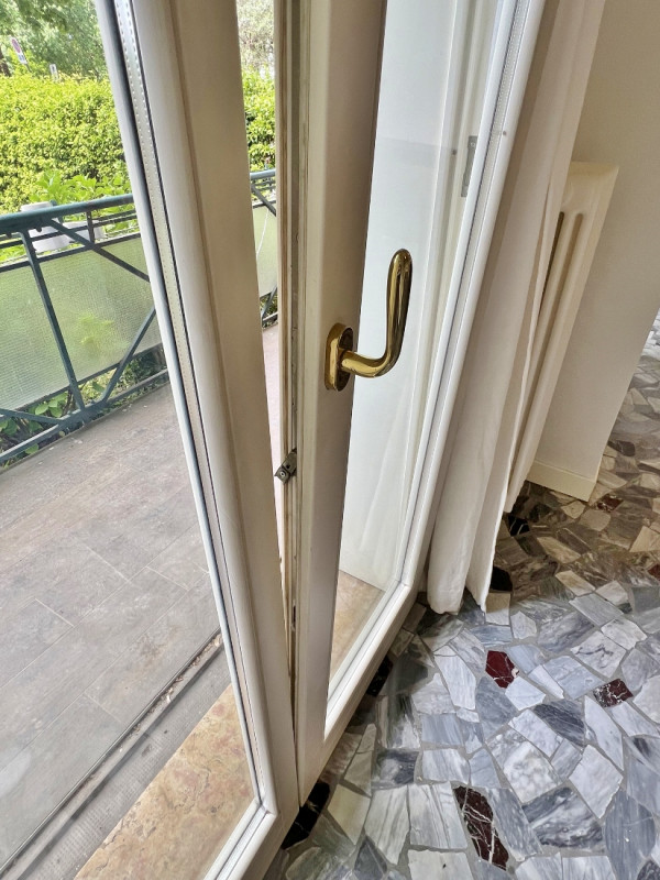 VICENZA, IN POSIZIONE ADIACENTE AL CENTRO STORICO: AFFITTASI SPAZIOSO ED ELEGANTE BICAMERE BISERV...