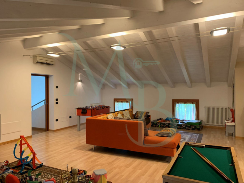 VIGONZA (PD): Immobiliare MB è lieta di presentare, in esclusiva, nella zona residenziale di Vigo...