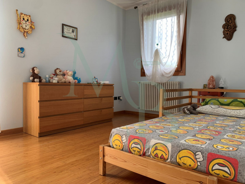 VIGONZA (PD): Immobiliare MB è lieta di presentare, in esclusiva, nella zona residenziale di Vigo...