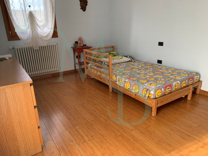 VIGONZA (PD): Immobiliare MB è lieta di presentare, in esclusiva, nella zona residenziale di Vigo...