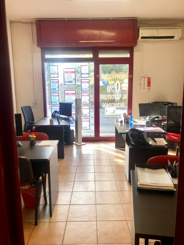 Roma Affitto Negozio