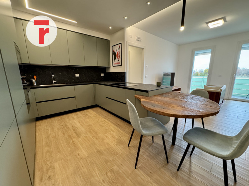 TORRE - Zona a due passi dall'argine. Comodo a tangenziali e ai servizi di Torre, Mortise e Ponte...