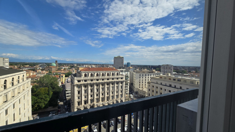 Nel cuore del Centro Storico, all’interno di uno dei palazzi più antichi e prestigiosi della citt...