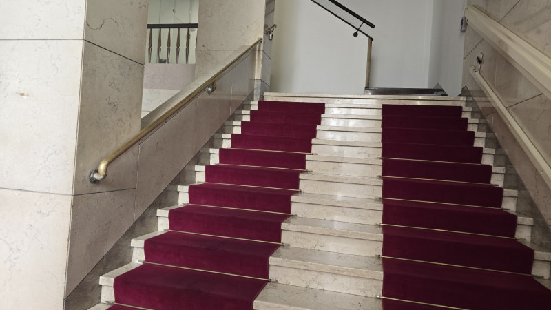 Nel cuore del Centro Storico, all’interno di uno dei palazzi più antichi e prestigiosi della citt...