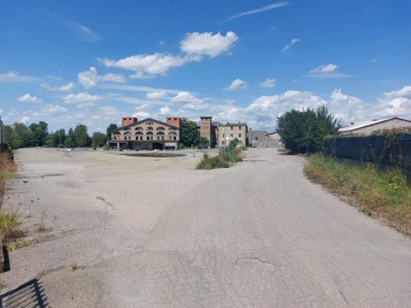 San Cesario sul Panaro Vendita Capannone