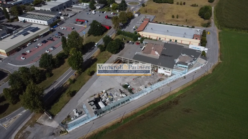 Lonato del Garda Vendita Capannone