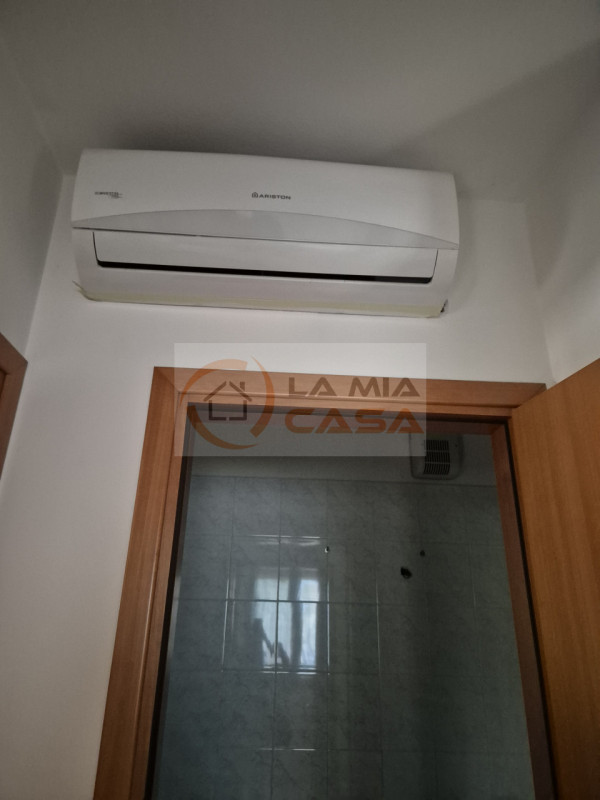 LEGNARO - Appartamento per solo due studentesse, posto primo piano. Situato a circa 500 metri dal...