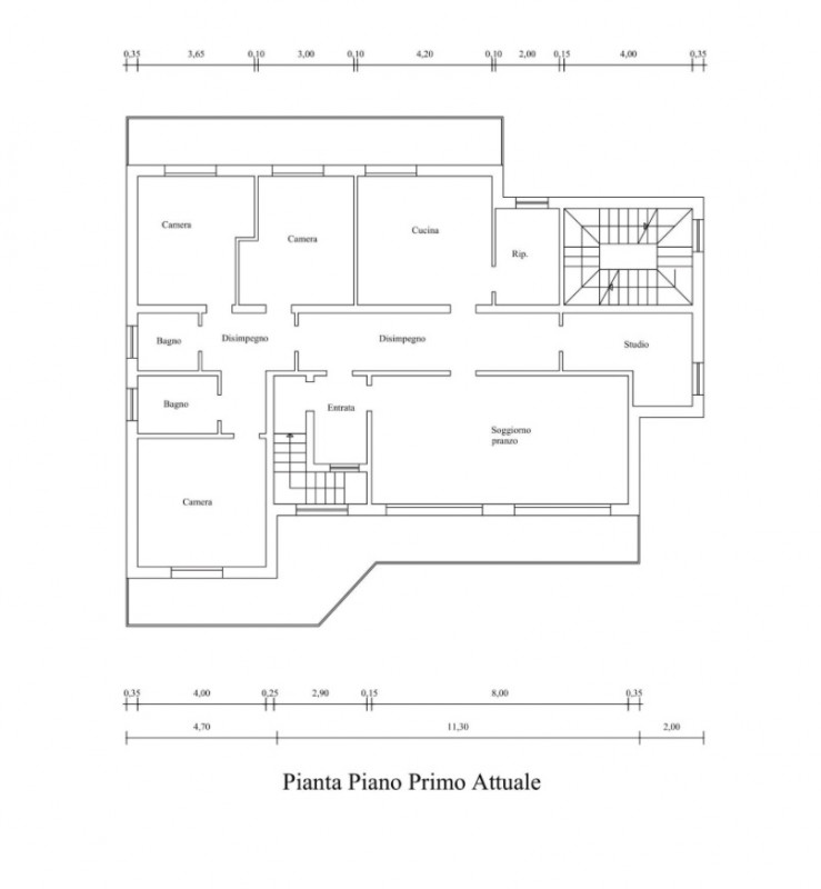 COSTABISSARA: in zona centrale e riparata dal traffico, proponiamo la vendita in blocco di un'INT...
