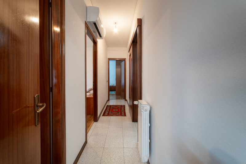 PIOVE DI SACCO zona ex piscina - In piccolo contesto condominiale APPARTAMENTO al primo piano in ...