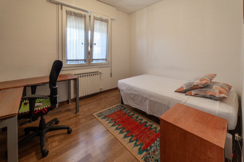 PIOVE DI SACCO zona ex piscina - In piccolo contesto condominiale APPARTAMENTO al primo piano in ...