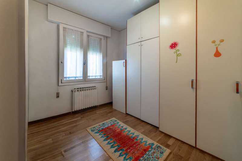 PIOVE DI SACCO zona ex piscina - In piccolo contesto condominiale APPARTAMENTO al primo piano in ...