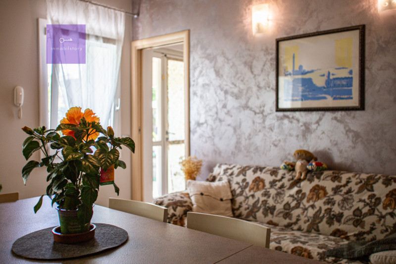 Monselice, tra i profumi dei Colli Euganei e il fascino del borgo storico, questa casa a schiera ...