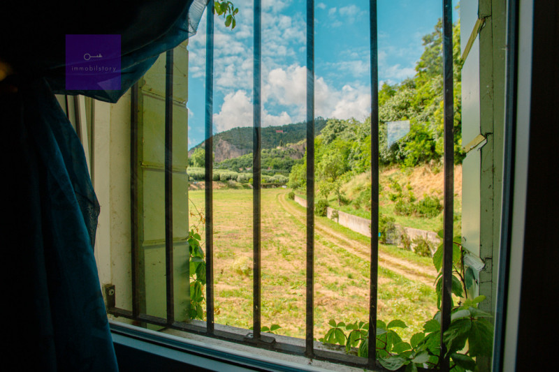 Monselice, tra i profumi dei Colli Euganei e il fascino del borgo storico, questa casa a schiera ...