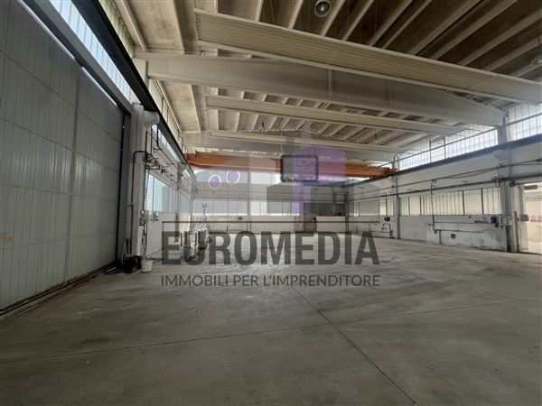 Rif. 1356 – ANTONIO – Per informazioni: 338.4892021
EUROMEDIA propone in vendita un interessante ...