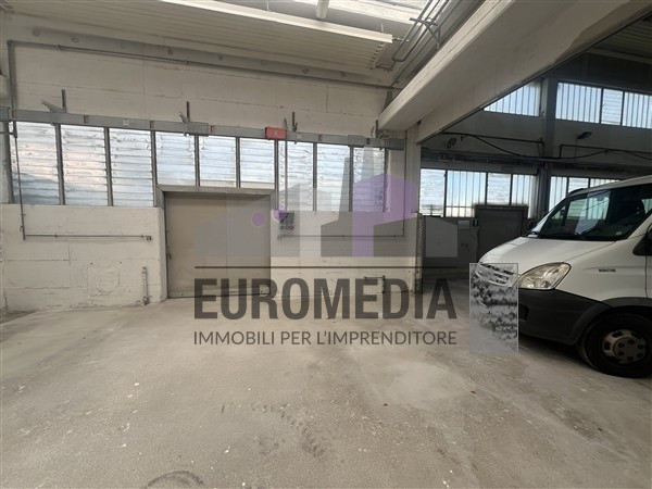 Rif. 1356 – ANTONIO – Per informazioni: 338.4892021
EUROMEDIA propone in vendita un interessante ...