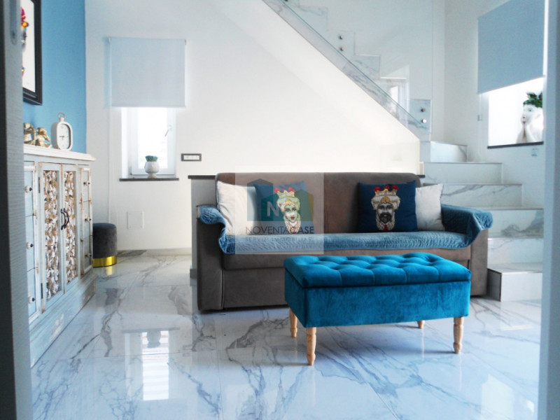 In una delle zone più affascinanti di Lacco Ameno, proponiamo in vendita un'intera bifamiliare di...