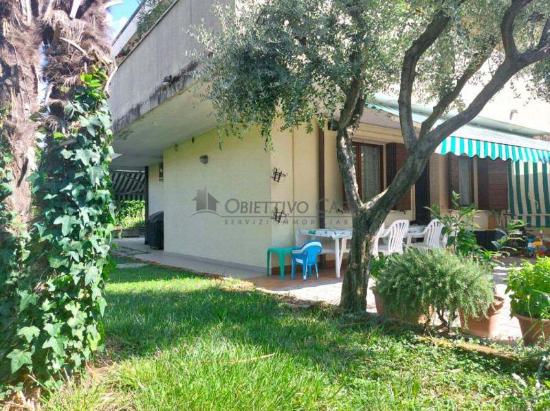 Rif. AT209 – Ad Abano Terme, proponiamo in vendita un'esclusiva soluzione abitativa di testa, ind...