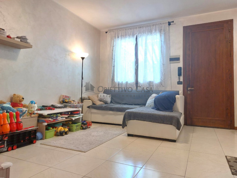 Rif. AT217 – Ad Abano Terme, proponiamo in vendita un'esclusiva soluzione abitativa di testa, ind...