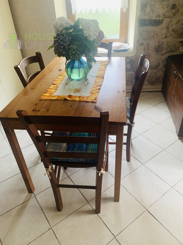 LASTEBASSE - in zona tranquilla circondata dalla natura, BIFAMILIARE disposta su tre livelli più ...