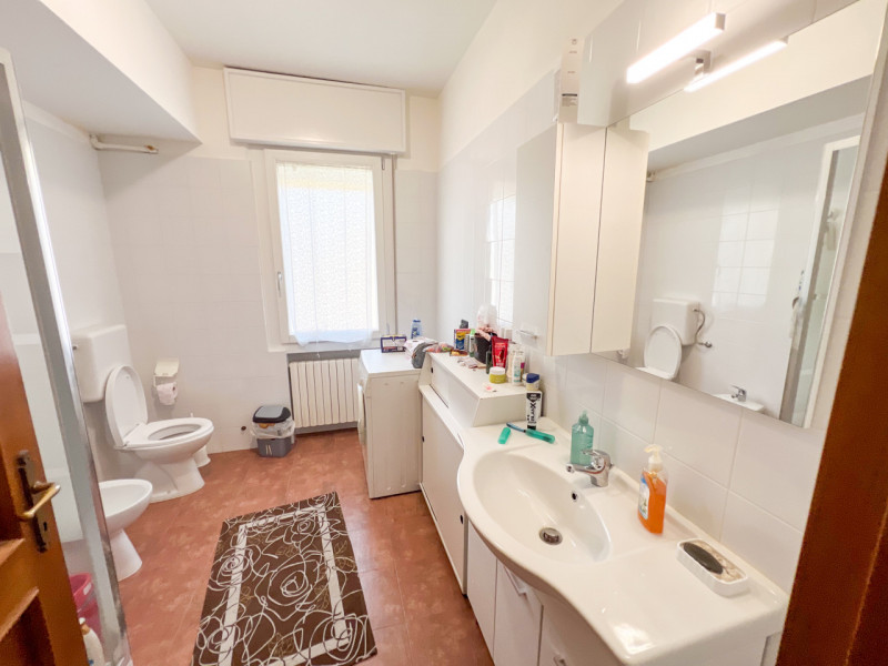 PER STUDENTI/RICERCATORI/DOTTORANDI

Disponibile intero appartamento al piano terra con 2 STANZE ...